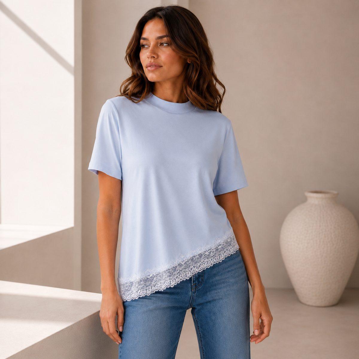 ASIMETRIC LACE TOP