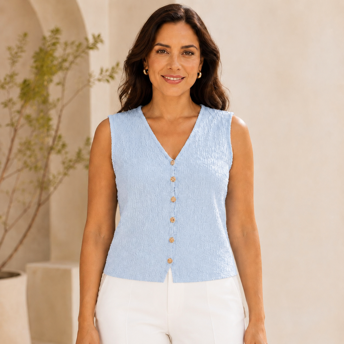 Blusa Azul Cielo Texturizada con Botones Dorados