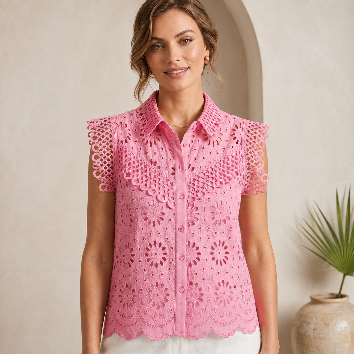 Blusa Rosa Bordada con Mangas de Volantes